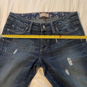 🦋 90s DISTRESSED LOW RISE JEANS 🦋